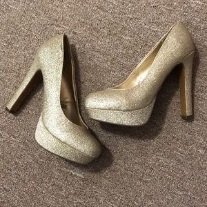 Mossimo gold sparkle heels!